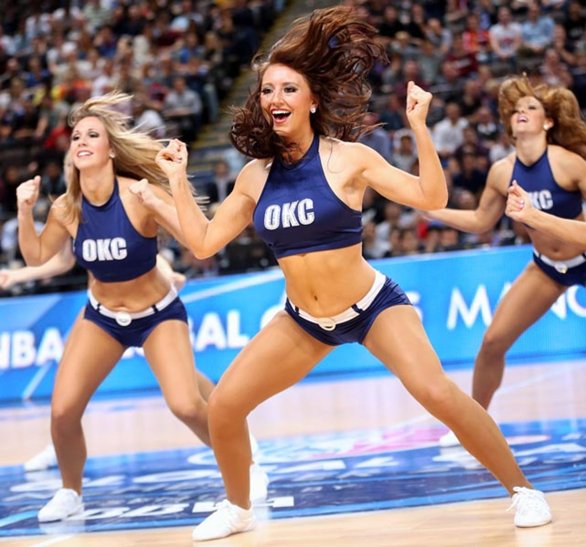 140526175251-oklahoma-city-thunder-girls-183729942-10-single-image-cut.jpg