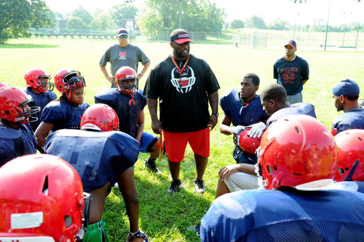 ferguson-football-coach-mac-in-middle.jpg
