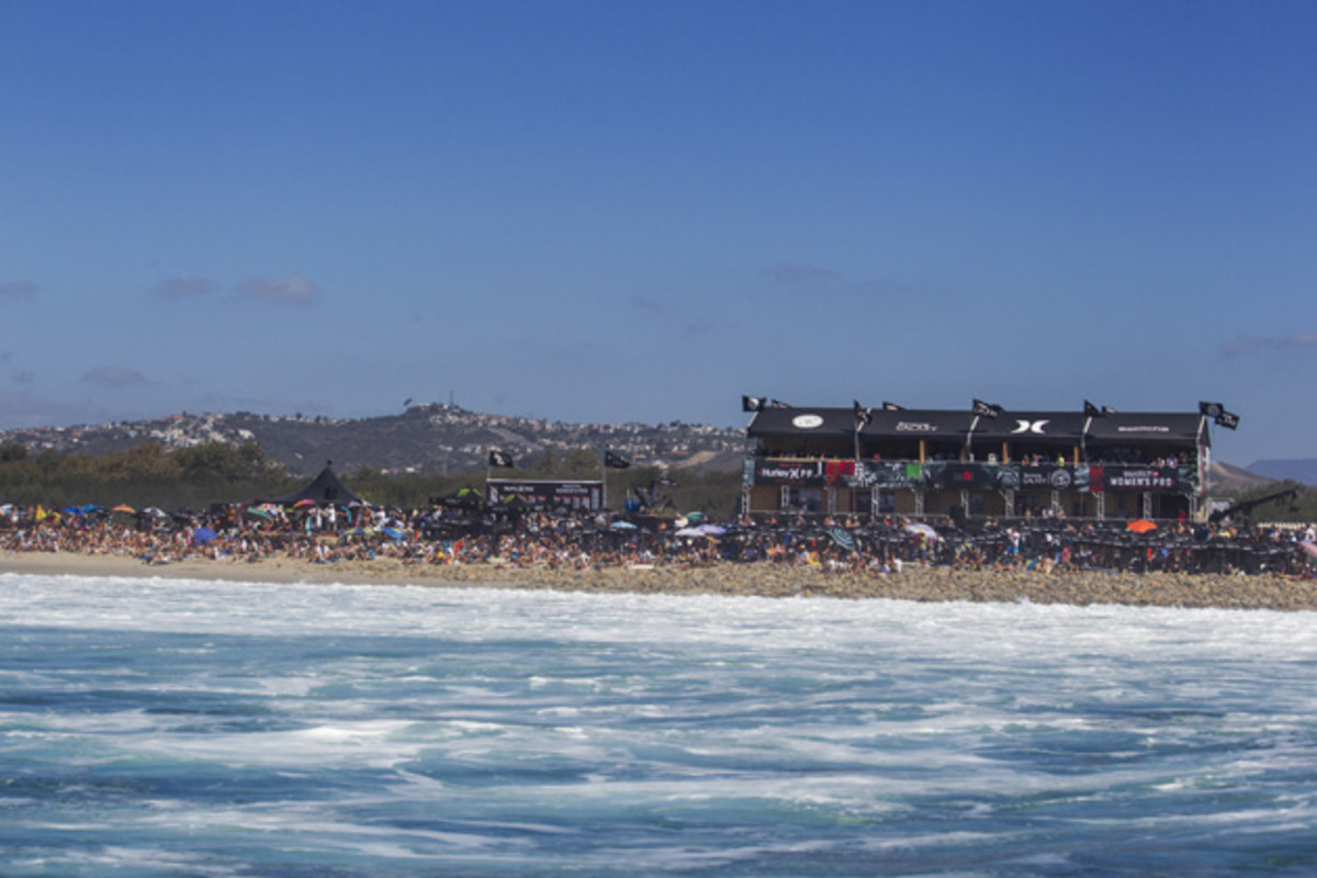 Lower Trestles, California.