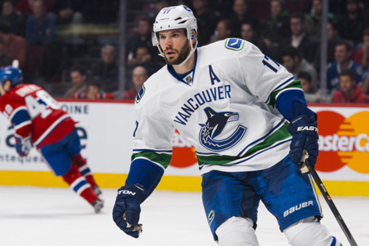 Report: Ryan Kesler requests trade from Vancouver Canucks ...