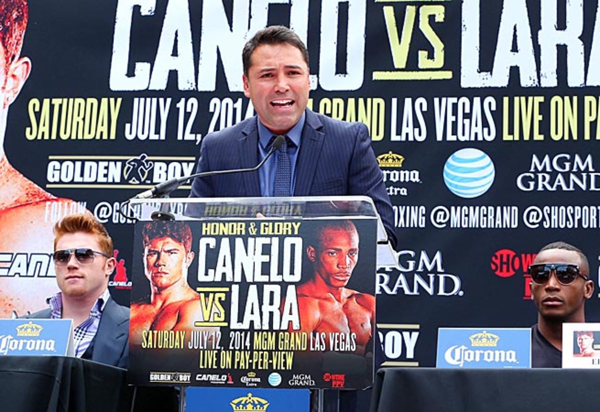 Oscar De La Hoya on Wednesday addressed the resignation of former Golden Boy Promotions CEO Richard Schaefer.