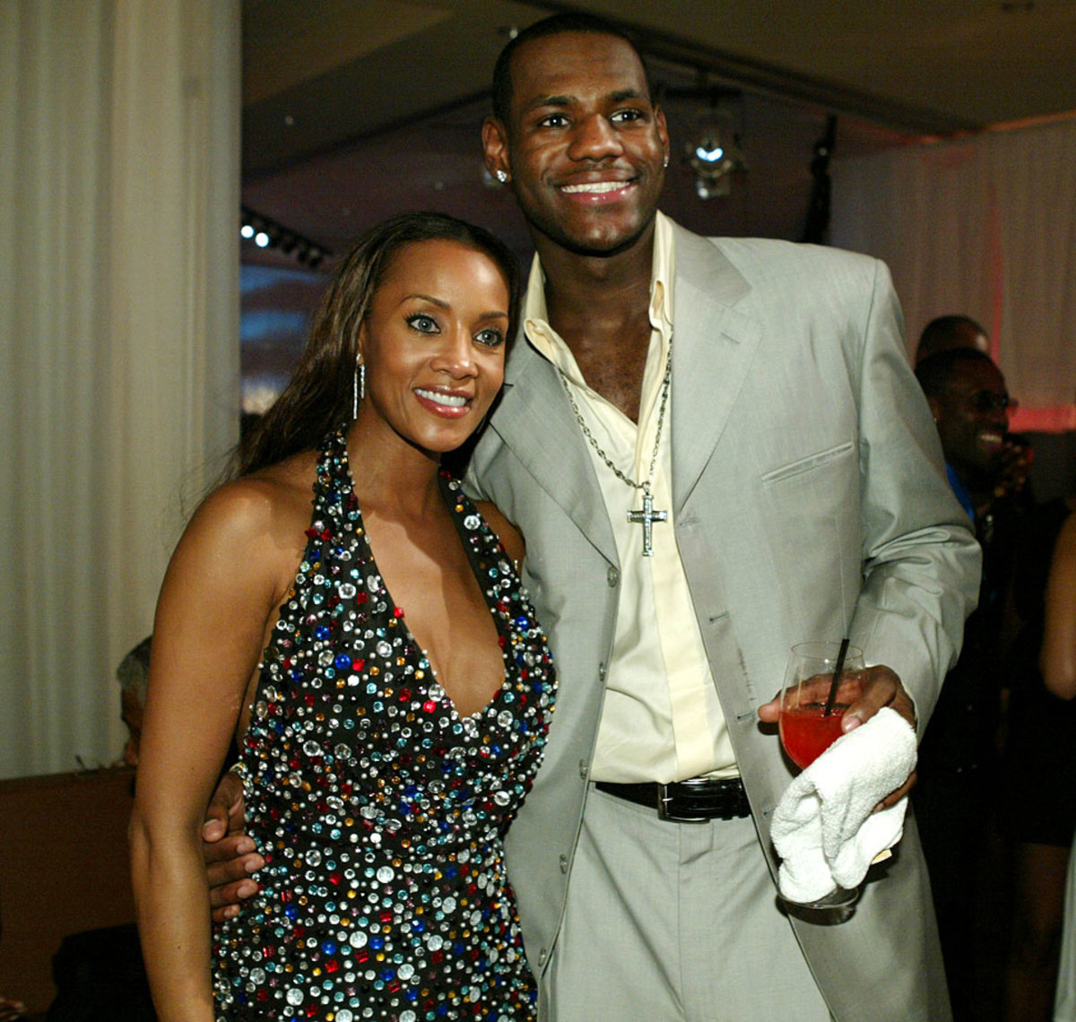 2003-lebron-james-vivica-a-fox.jpg