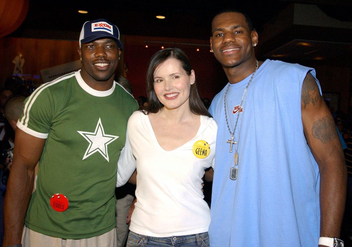 2003-lebron-james-geena-davis-terrell-owens.jpg