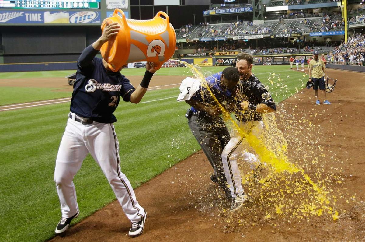 0722-Jonathan-Lucroy-doused-by-Carlos-Gomez.jpg