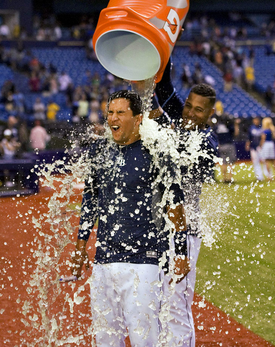 0523-cole-figueroa-doused-by-yunel-escobar.jpg