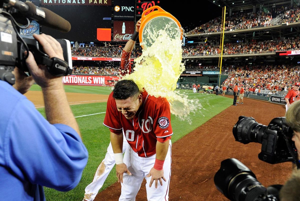 0816-Wilson-Ramos-doused.jpg