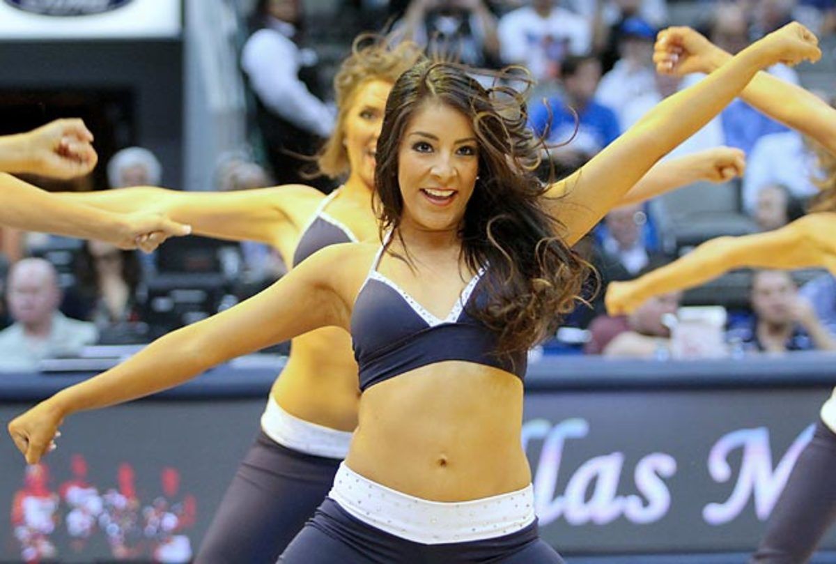 140604143531-02-emily-mavs-game-matthew-visinsky-021-single-image-cut.jpg