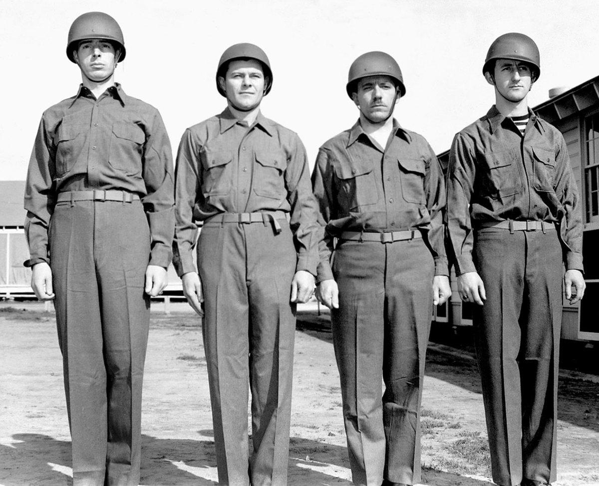 1943-Joe-DiMaggio-US-Army.jpg