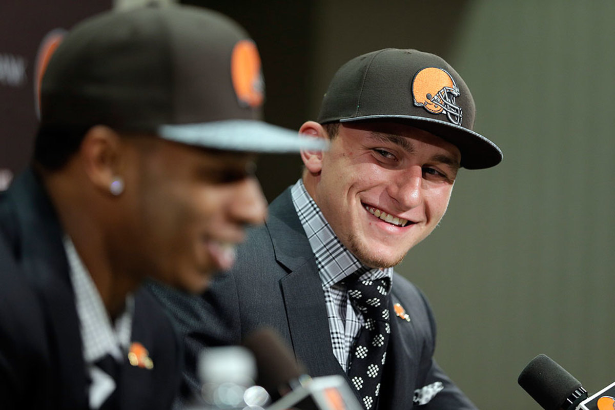 Johnny Manziel will likely be smiling at the end of his career if it mirrors that of Brett Favre. (Joe Robbins/Getty Images)