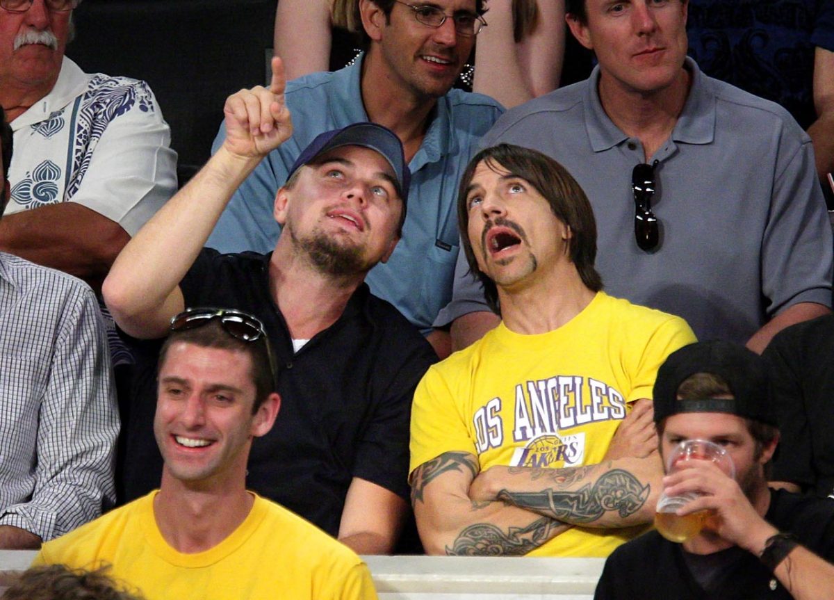 2009-0506-Leonardo-DiCaprio-Anthony-Kiedis-Lakers-game.jpg