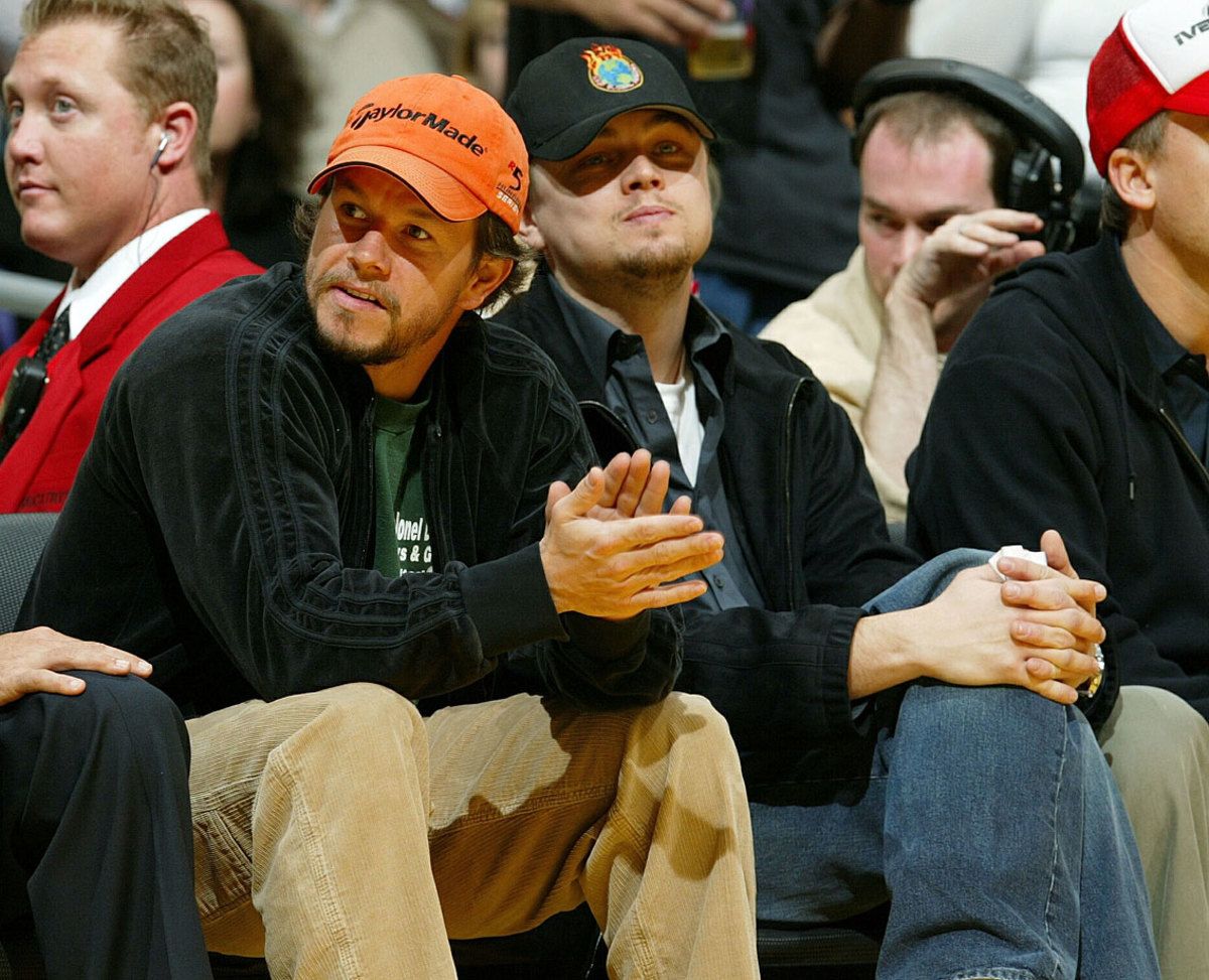 2004-0326-Leonardo-DiCaprio-Mark-Wahlberg--Lakers-game.jpg