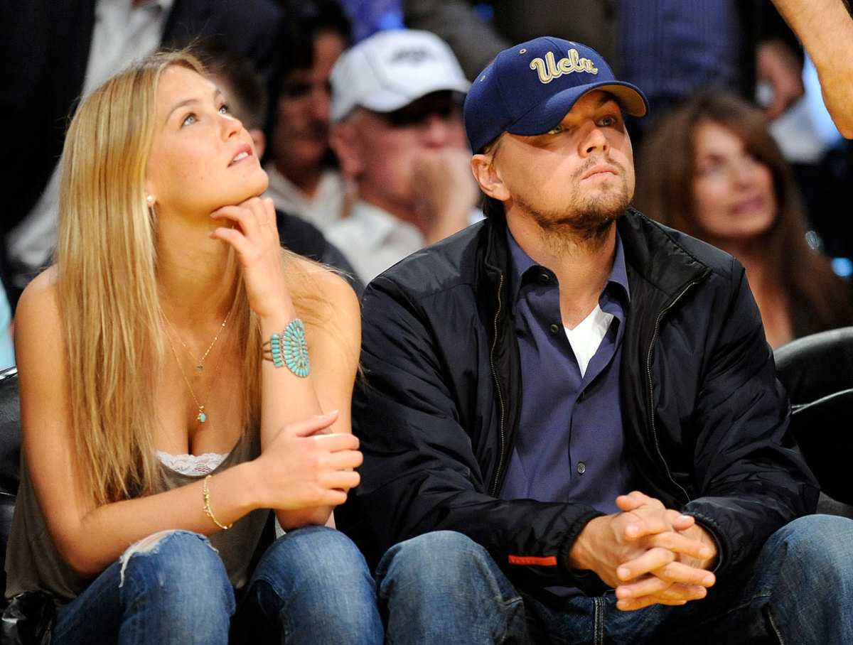 2010-0427-Leonardo-DiCaprio-Bar-Refaeli-Lakers-game.jpg