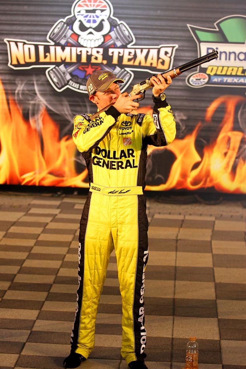 matt-kenseth_AAA_Texas500.jpg