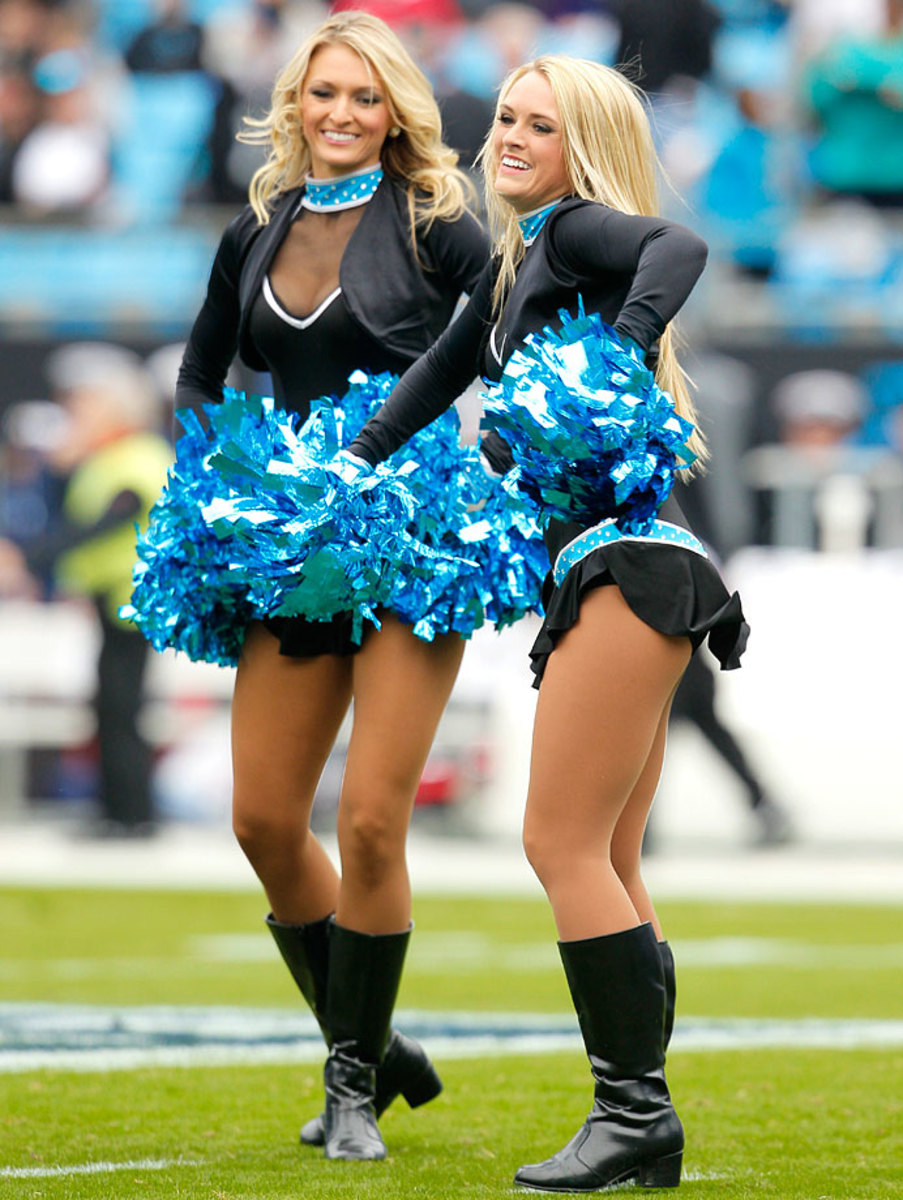 Carolina-Panthers-TopCats-cheerleaders-488141116_1182_Falcons_at_Panthers.jpg