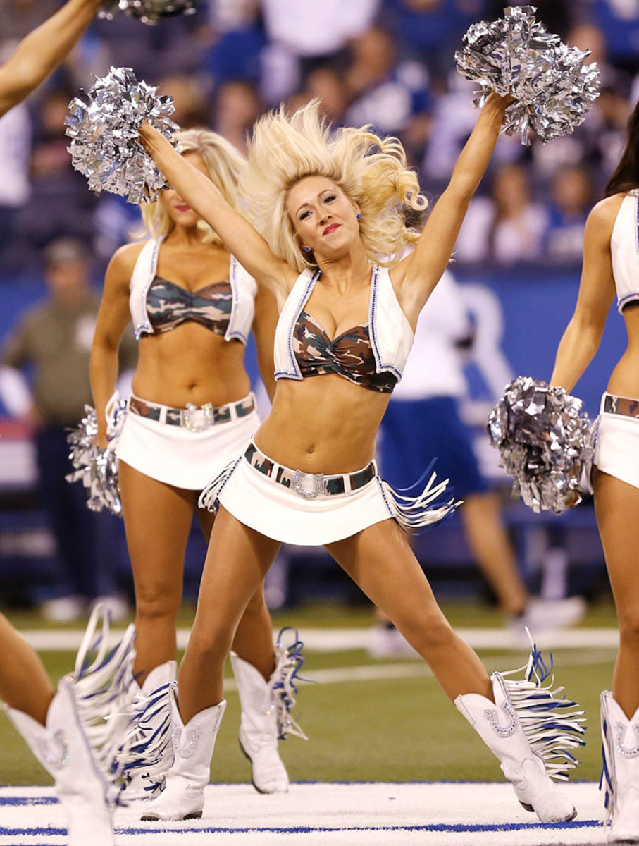 Indianapolis-Colts-cheerleaders-DBF14111605_Patriots_at_Colts.jpg