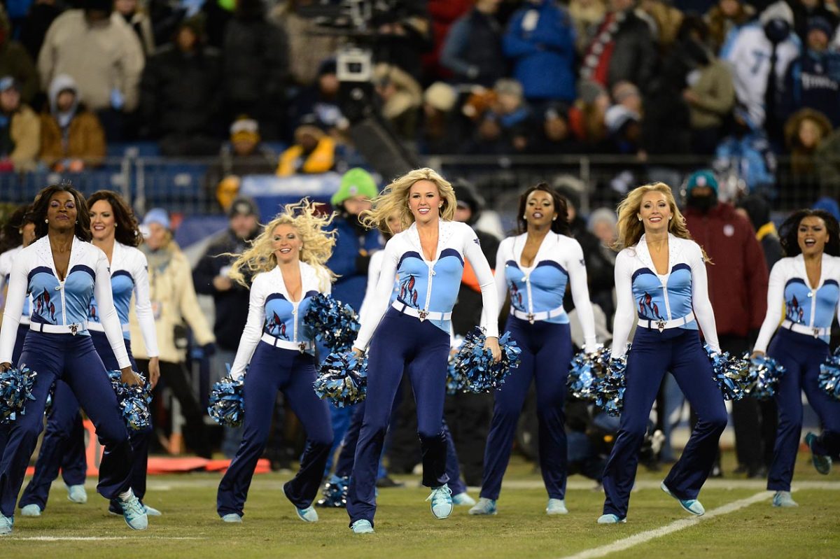 Tennessee-Titans-cheerleaders-AP972161539775_2.jpg