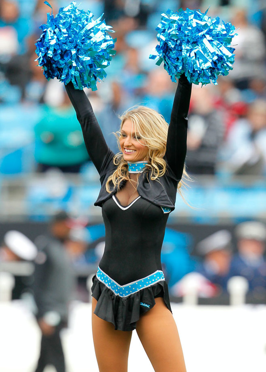 Carolina-Panthers-TopCats-cheerleaders-488141116_1184_Falcons_at_Panthers.jpg