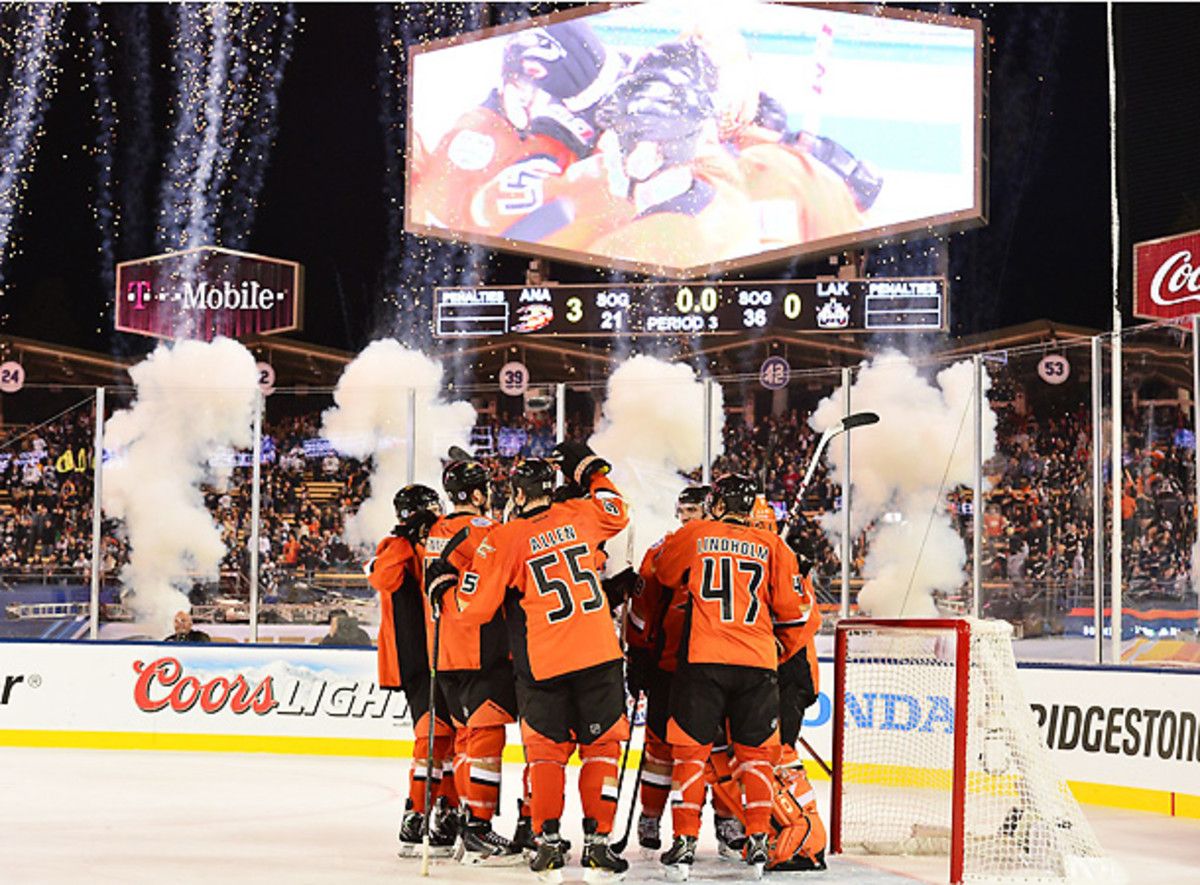 The red-hot Ducks shutout the Kings in the first outdoor game ever played at Dodger Stadium. (Robert Beck/SI)