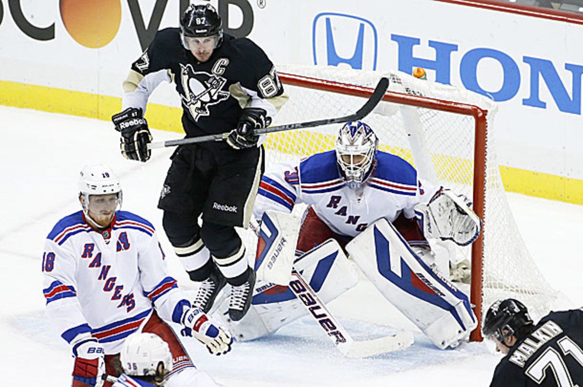 Sidney Crosby and Henrik Lundqvist