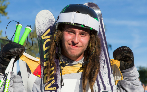 5 Reasons Swedish Slopestyle Skier Henrik Harlaut is Hilarious - Sports