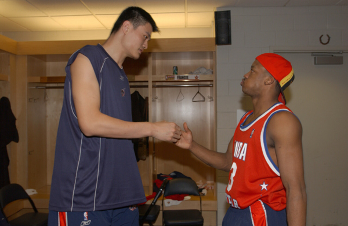 Yao Ming and Steve Francis :: Getty Images