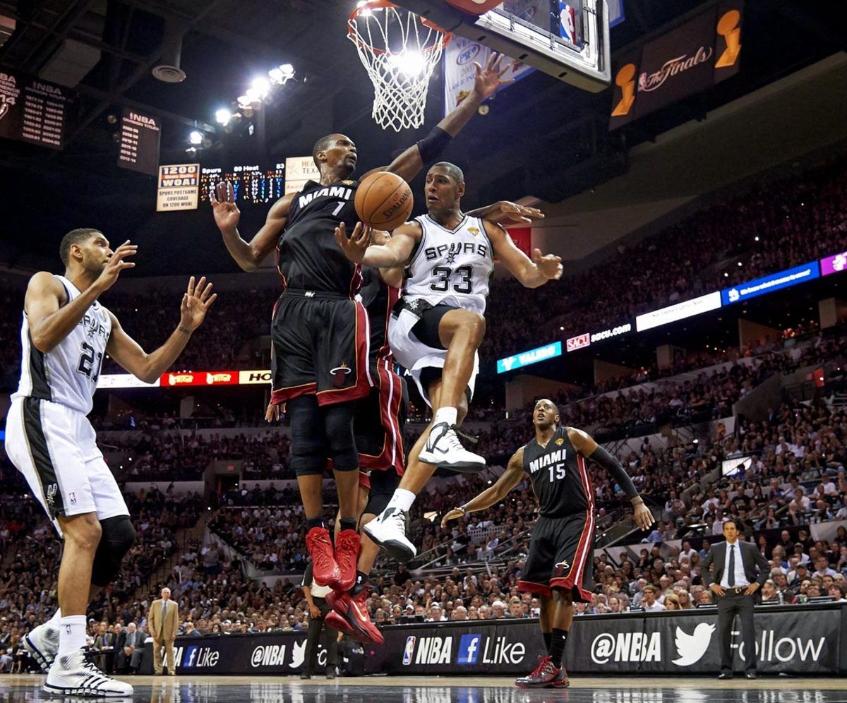Boris-Diaw-X158311_TK1_2419.jpg