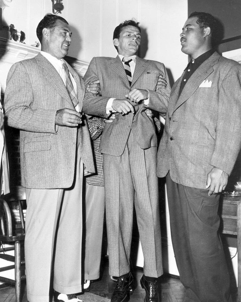1947-Frank-Sinatra-Jack-Dempsey-Joe-Louis.jpg