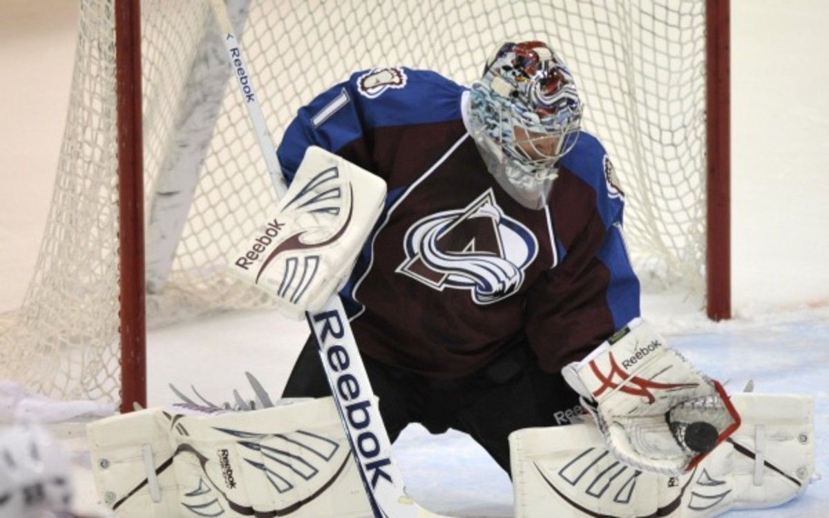 Avalanche goalie Semyon Varlamov is tied for third in the NHL with 7 wins this season. (AP Photo/Jack Dempsey)