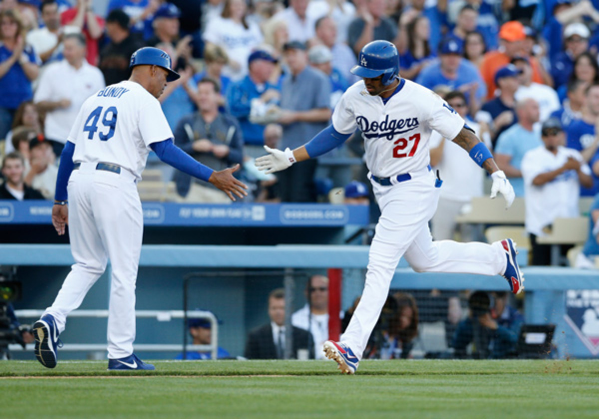 Matt Kemp hit two of the Dodgers four homers in a win over the Giants on Sunday. (Ric Tapia/Icon SMI)