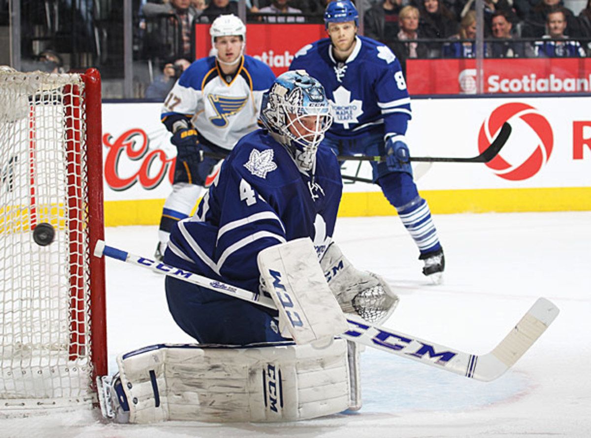 Toronto Maple Leafs goalie Jonathan Bernier vs. St. Louis Blues