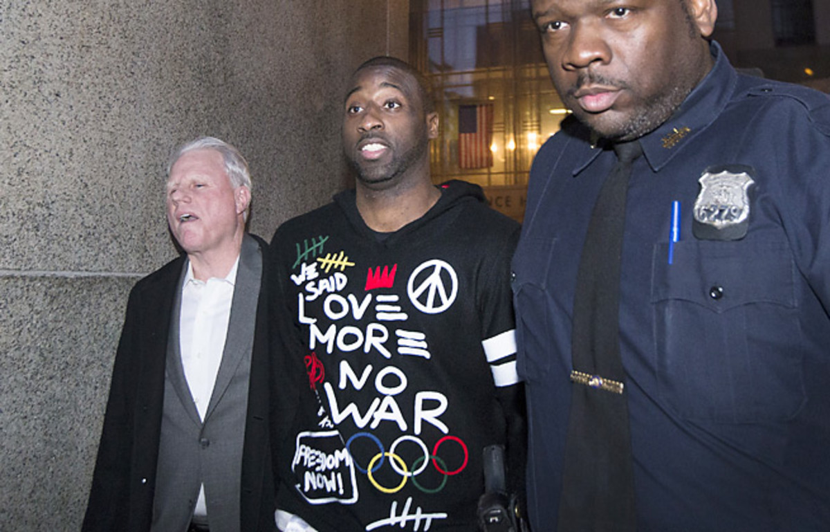 Raymond Felton (center) was released on $25,000 bail after being arrested for gun possession.