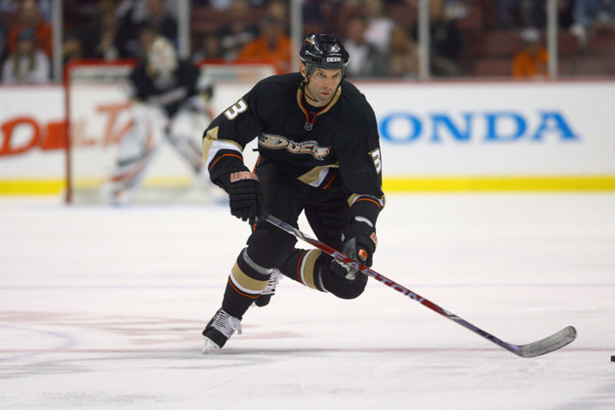 Bret Hedican, co-founder of RosterBot, and former player for the Anaheim Ducks skates during a match against the Dallas Stars at the Honda Center on November 2008.
