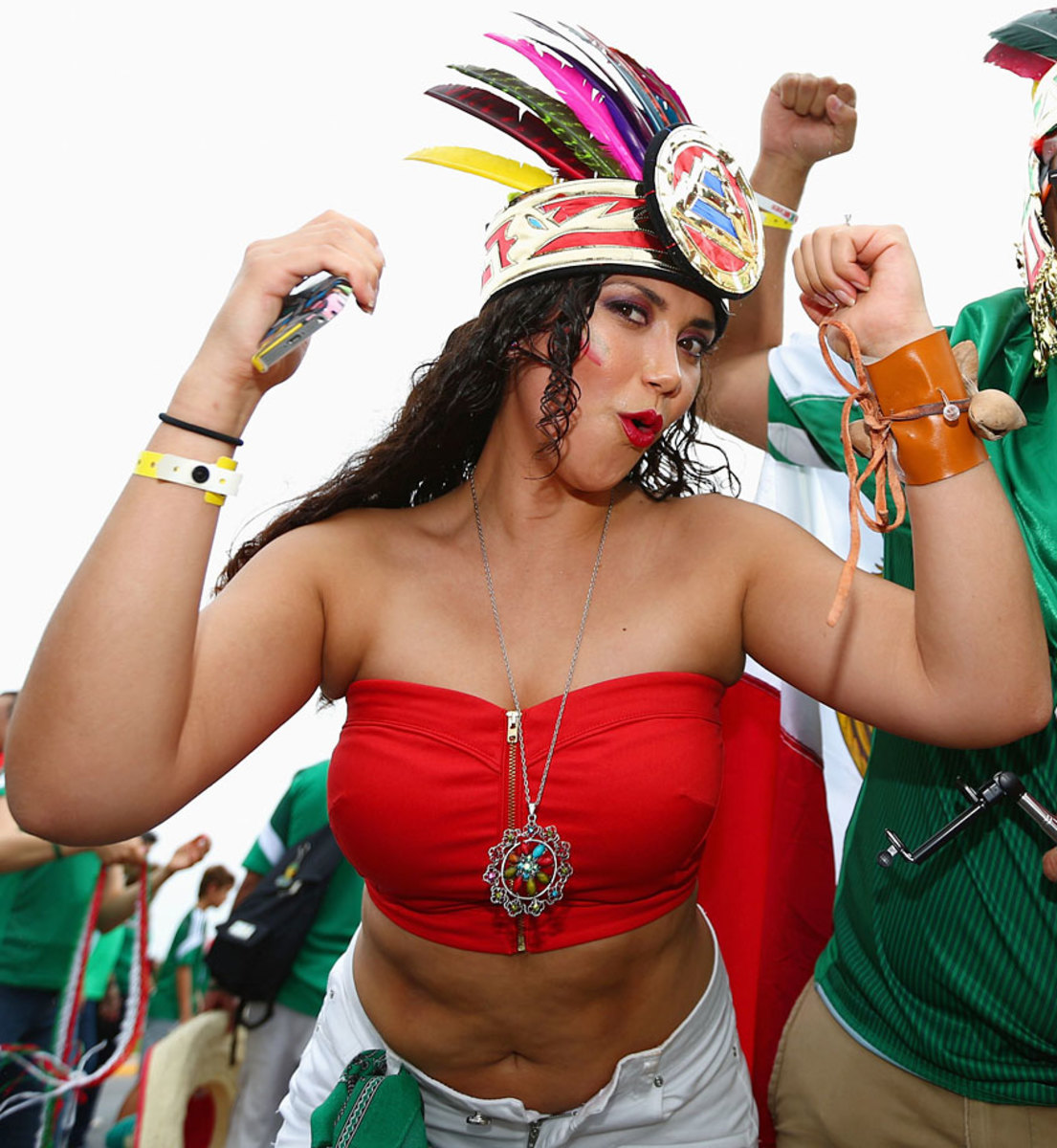 mexico-female-fan(2).jpg