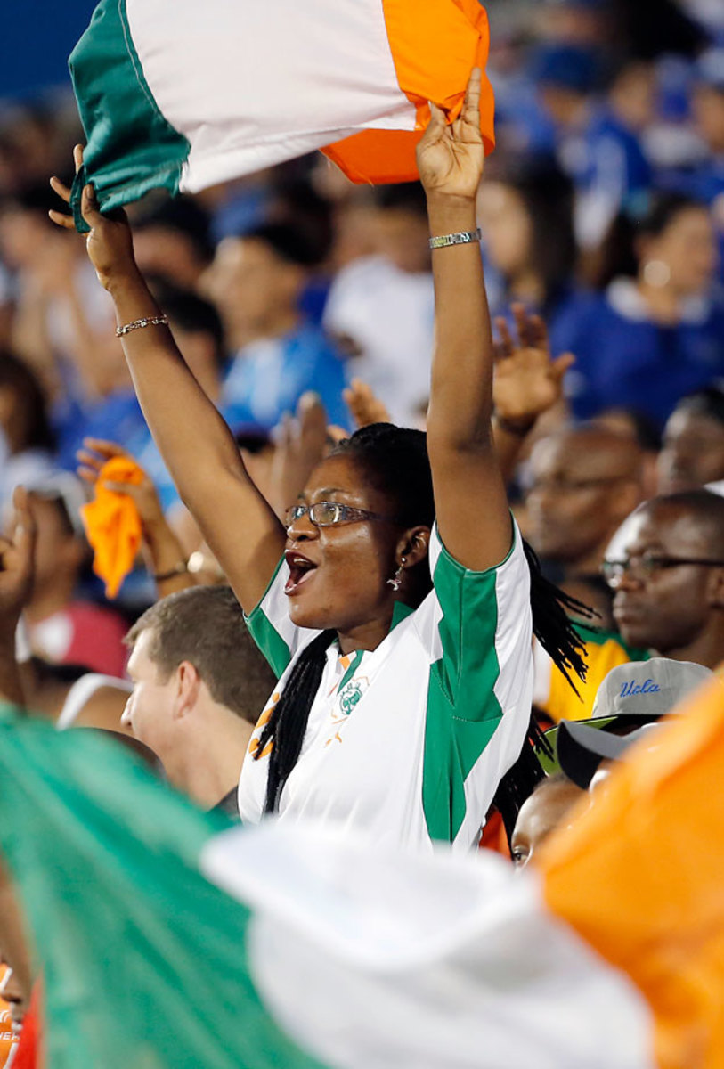 ivory-coast-female-fan.jpg
