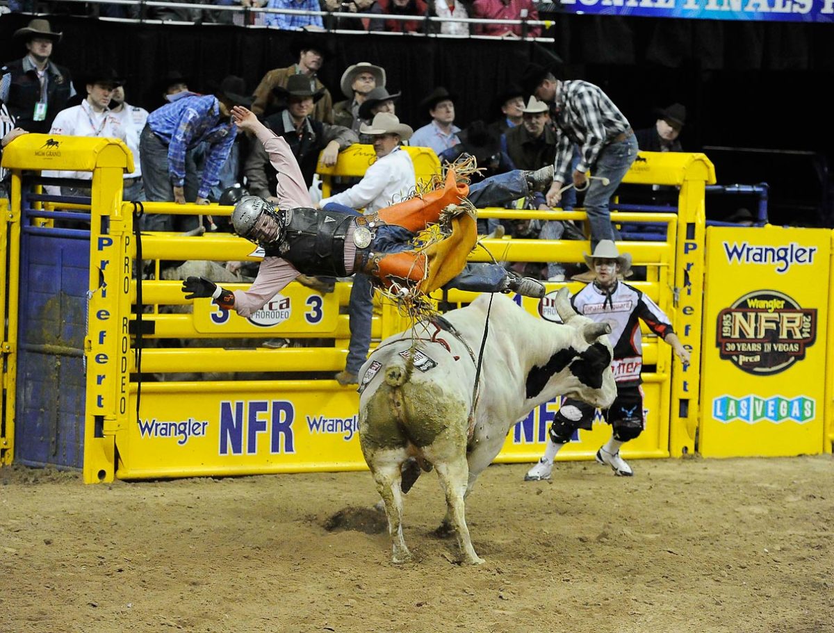 25914121201_National_Finals_Rodeo.jpg