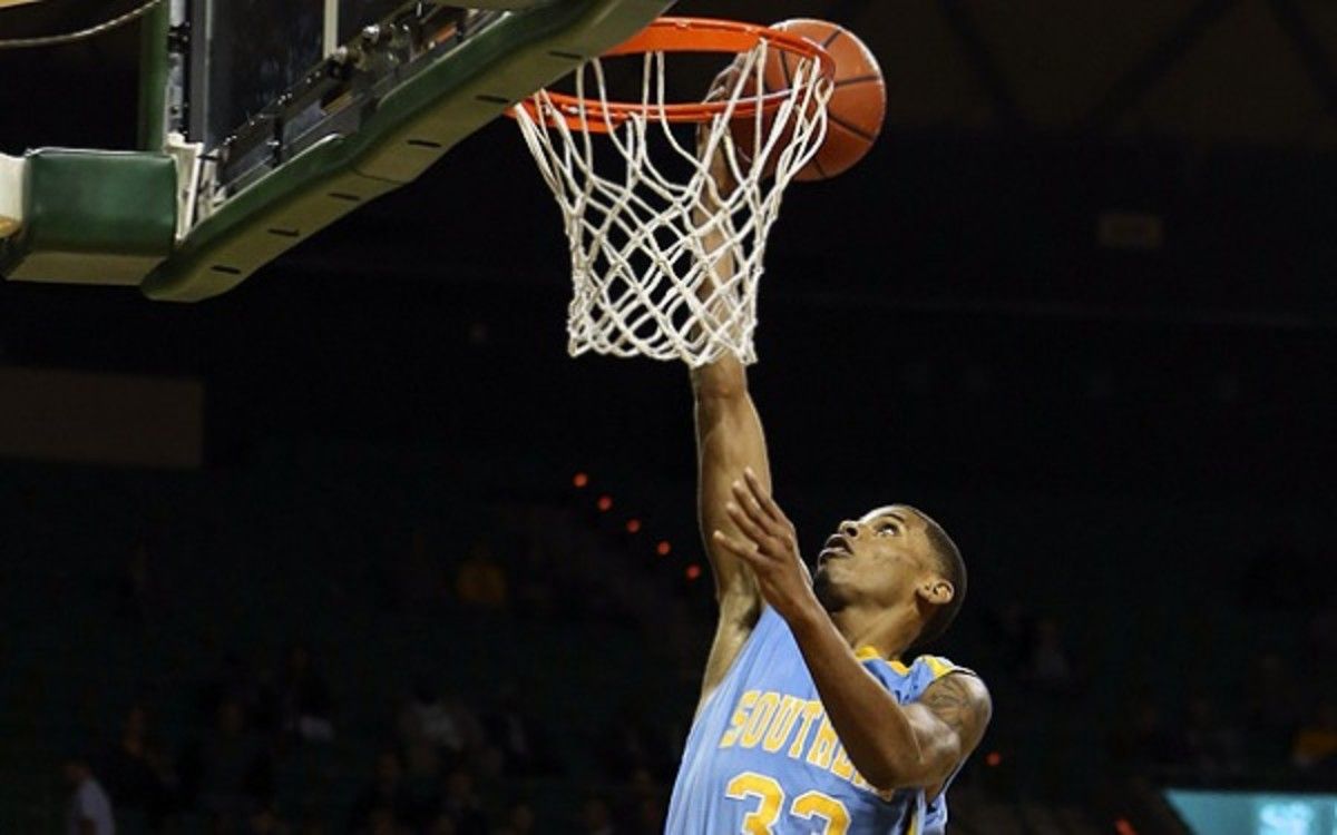 Malcolm Miller was one of five Jaguars to score in double figures Monday. (Kevin Jairaj/USA Today Sports)