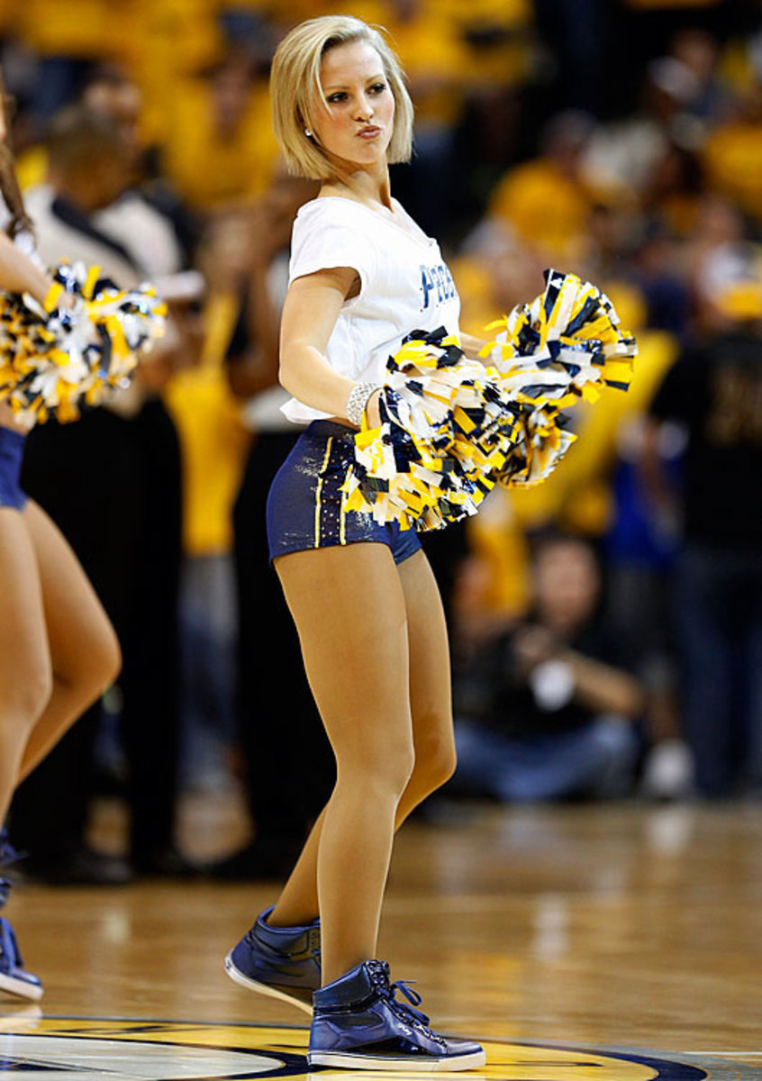 140512155824-indiana-pacers-pacemates-dancers-488067097-single-image-cut.jpg