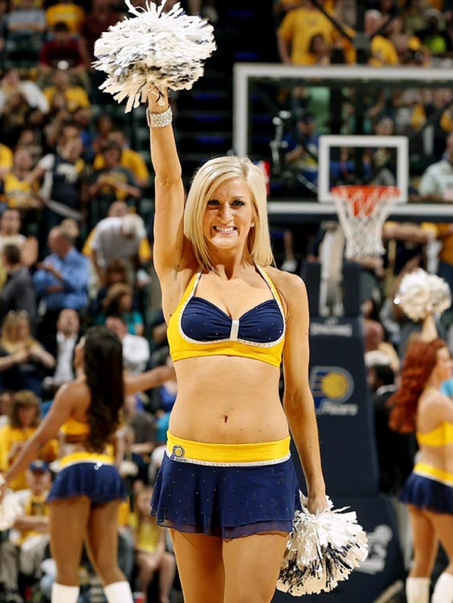 140512155855-indiana-pacers-pacemates-dancers-488677521-single-image-cut.jpg