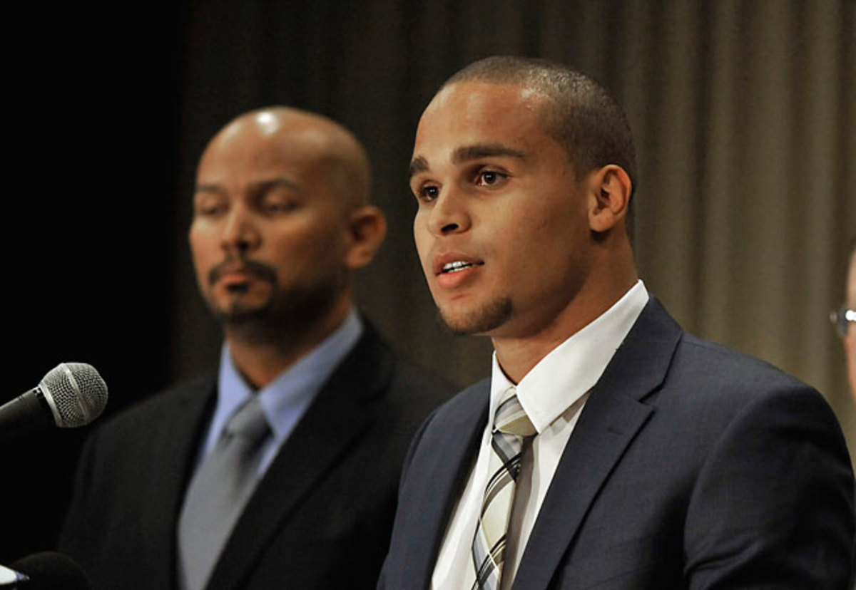 Former Northwestern QB Kain Colter (right) led the effort to form a union. (AP Photo/Paul Beaty)