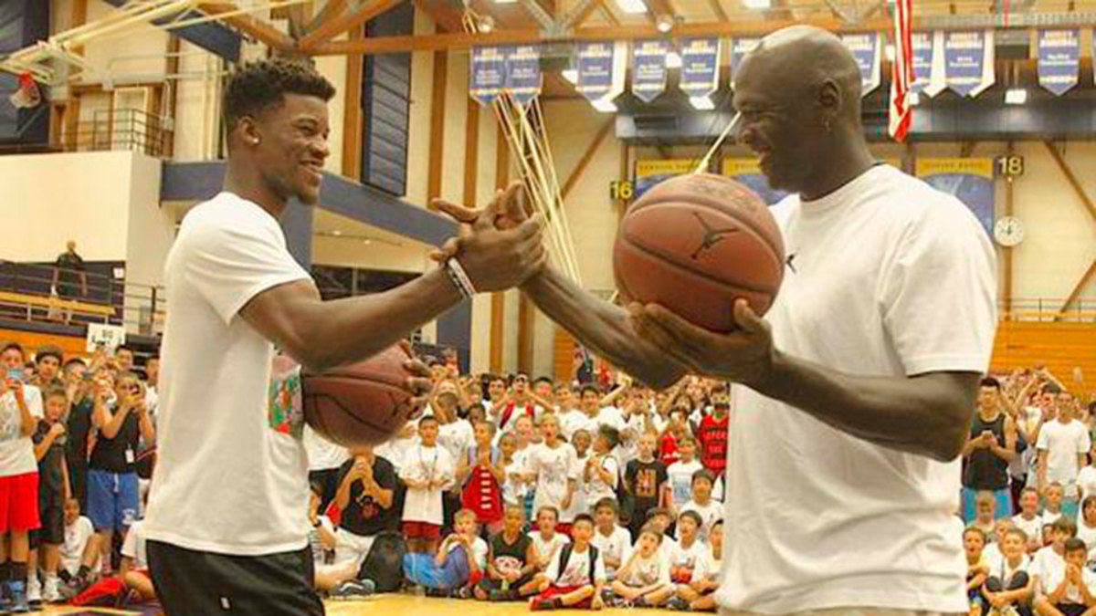Michael Jordan, Jimmy Butler face off in camp shooting contest - Sports  Illustrated
