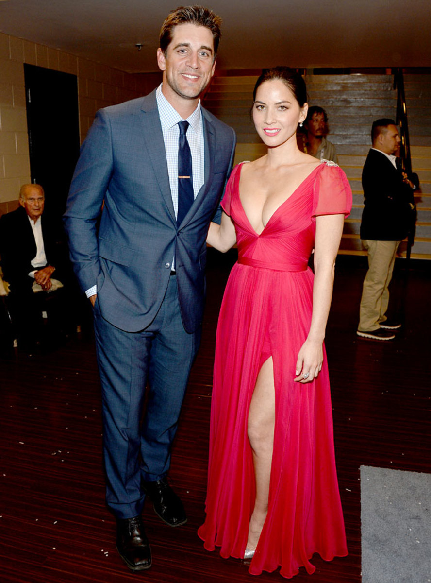 Aaron-Rodgers-Olivia-Munn.jpg