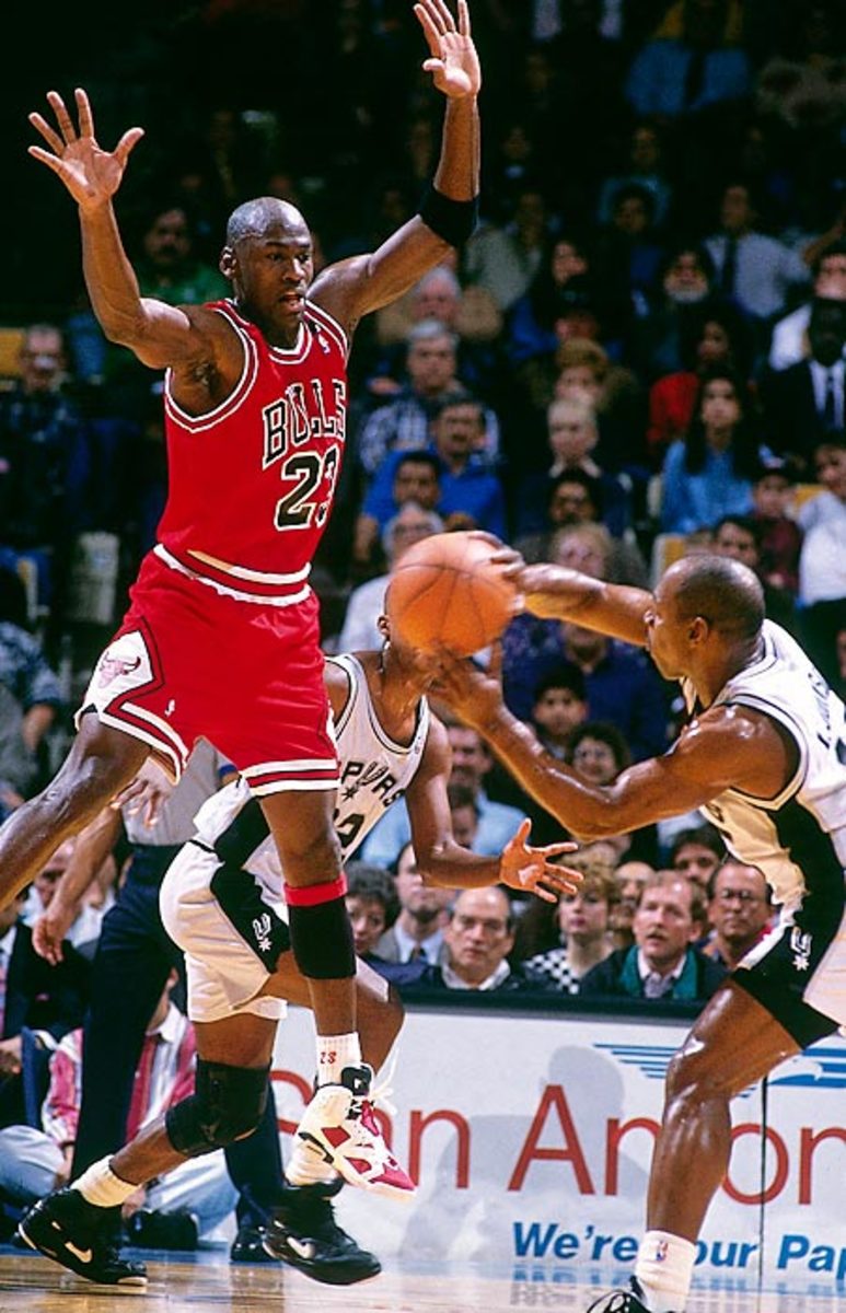 130213173009-michael-jordan-079086620-single-image-cut.jpg