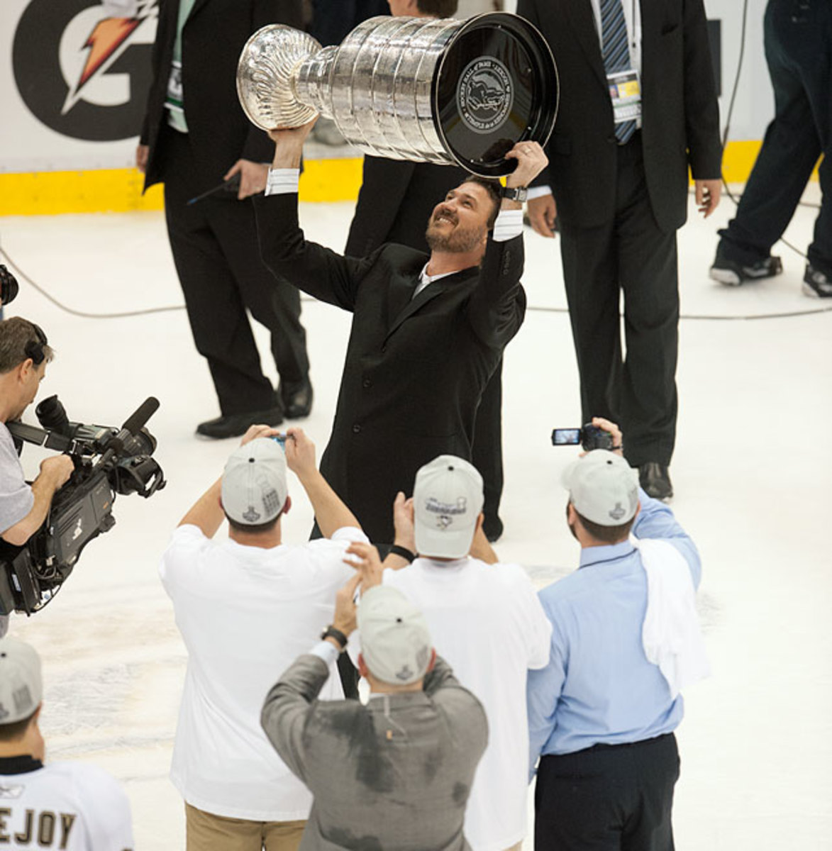 140609123031-2009-mario-lemieux-opj7-16687-single-image-cut.jpg