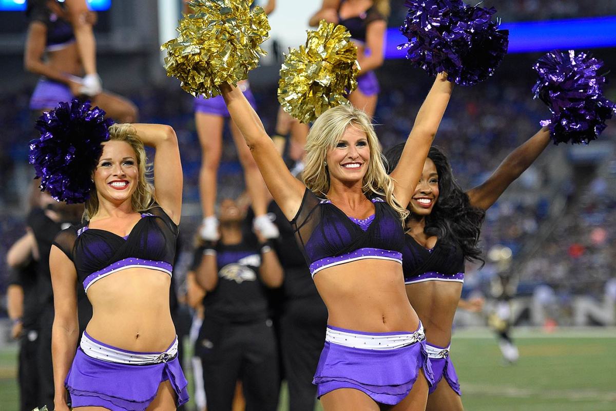 Baltimore-Ravens-cheerleaders-AP_850162484350.jpg