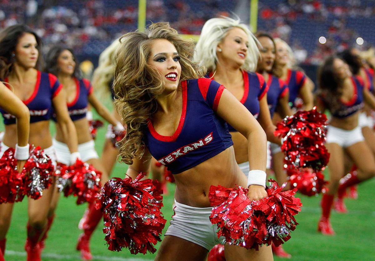 Houston-Texans-cheerleaders-AP_870110182500.jpg