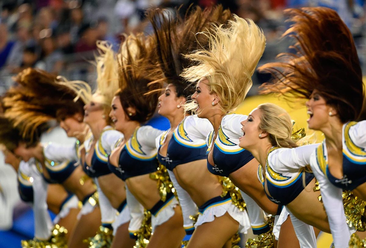 San-Diego-Charger-Girls-cheerleaders-AP_355115905146.jpg