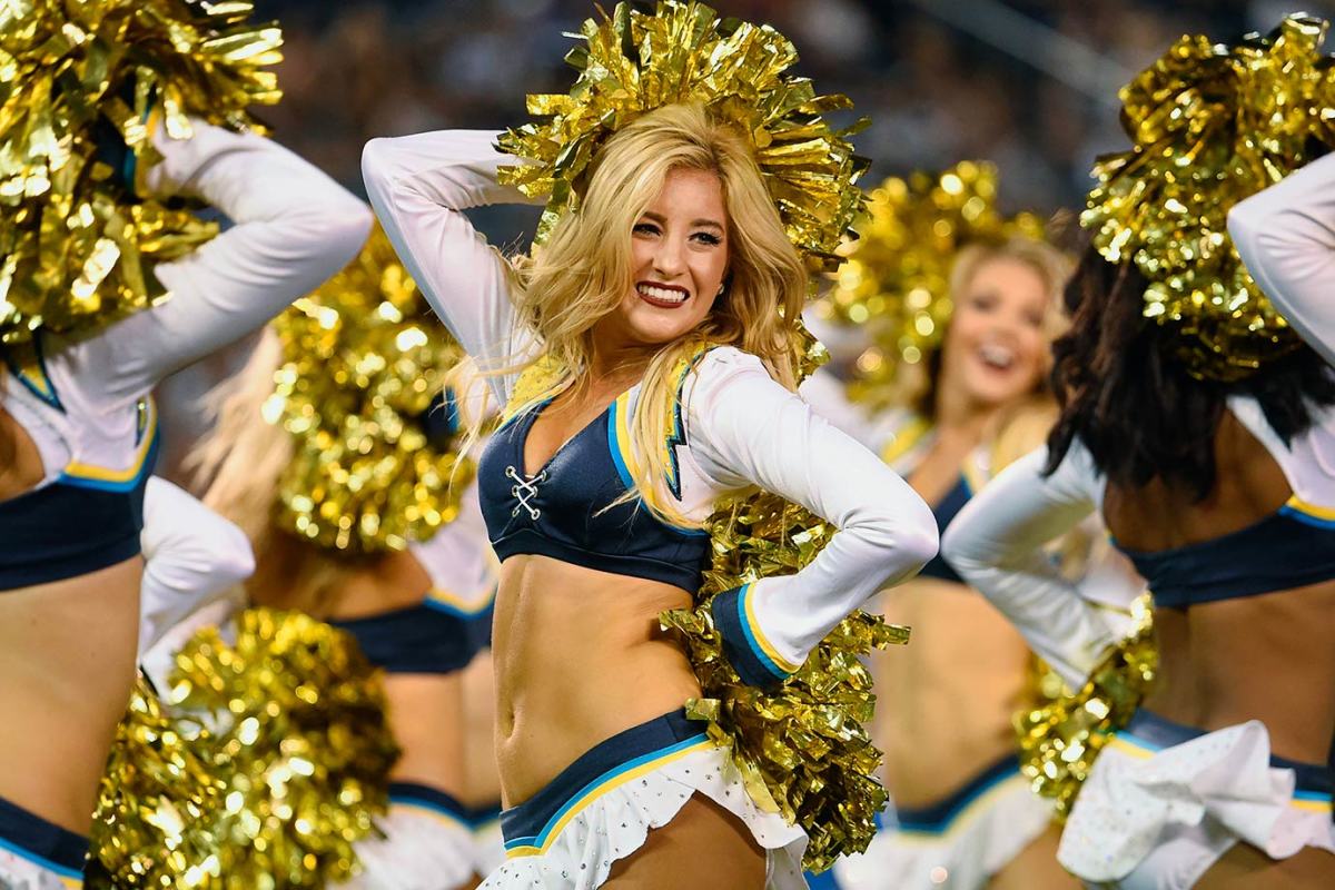 San-Diego-Charger-Girls-cheerleaders-AP_689786433841.jpg