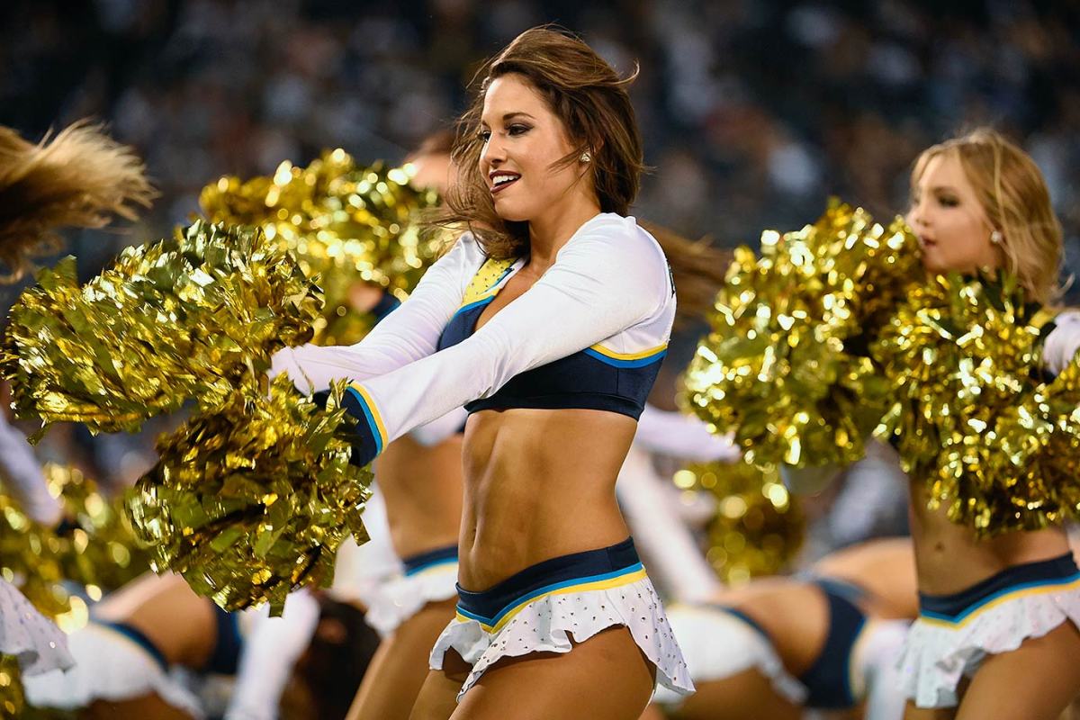 San-Diego-Charger-Girls-cheerleaders-AP_699435724843.jpg