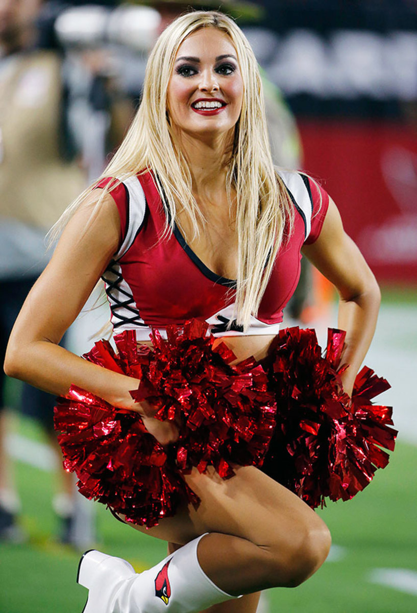 Arizona-Cardinals-cheerleaders-AP_762050211646.jpg