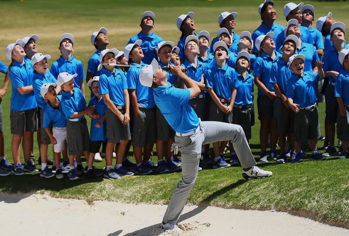 2015-1124-Jordan-Spieth-junior-Australian-golfers.jpg